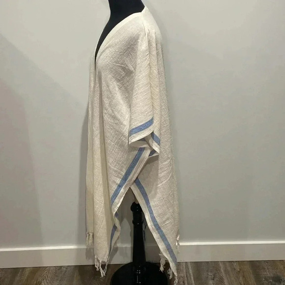 Rays for Days | Cococabana Cover up - Picture 3 of 8